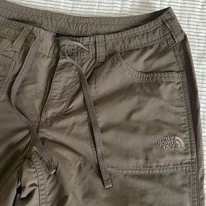 North face brown hiking pants size women’s 6